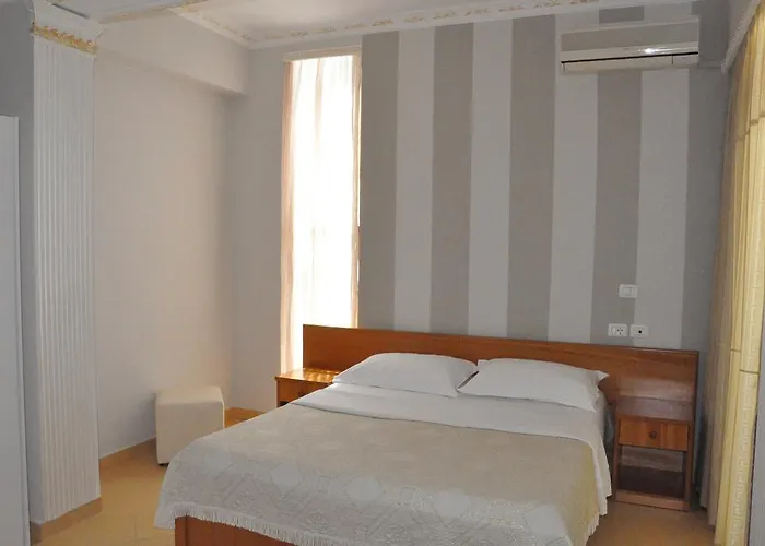 Helia 3* Radhimë