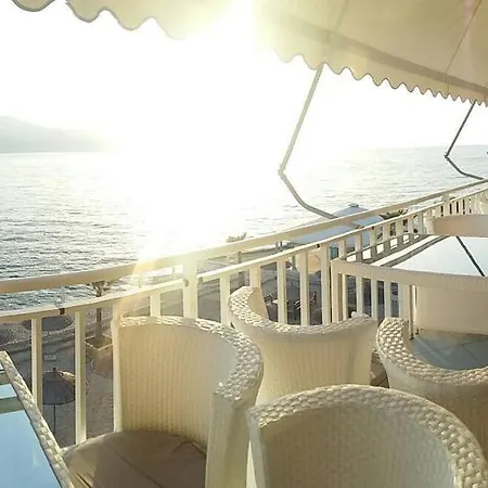 Helia Hotel Radhimë