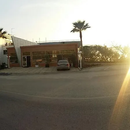 Hotel Helia Radhimë